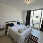 Апартаменты Bright Penthouse With Large Terrace *