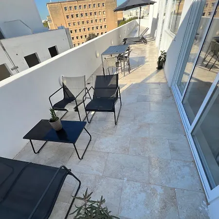 Апартаменты Bright Penthouse With Large Terrace Pieta