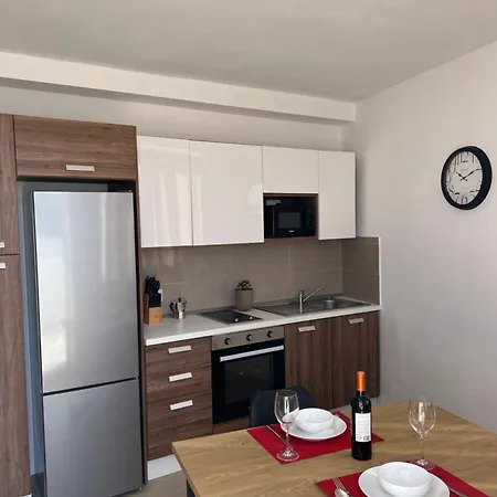 Bright Penthouse With Large Terrace Apartman Pietà