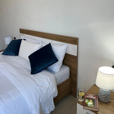 Bright Penthouse With Large Terrace Apartment *