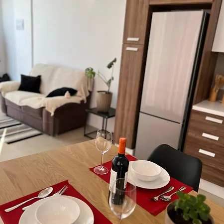 Bright Penthouse With Large Terrace Pietà