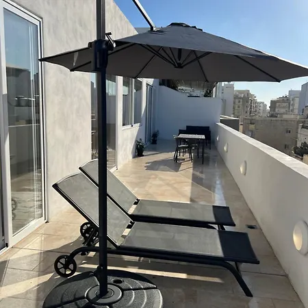 Bright Penthouse With Large Terrace