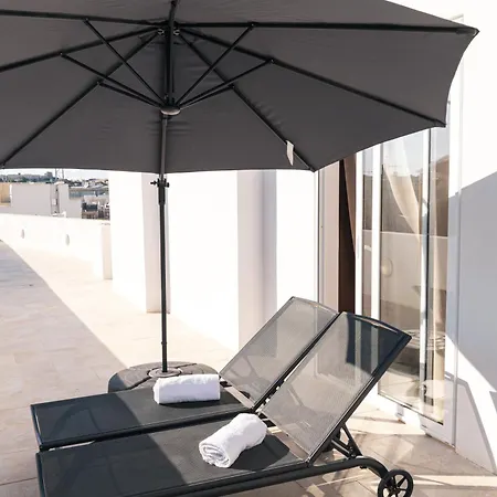 Bright Penthouse With Large Terrace