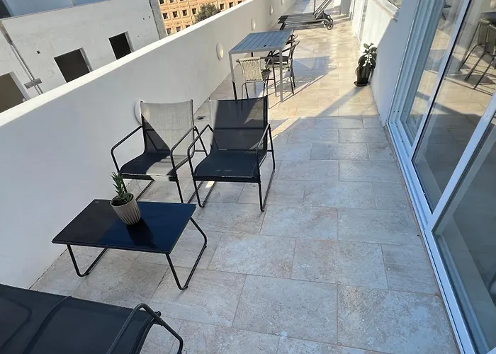 Apartament Bright Penthouse With Large Terrace Pietà