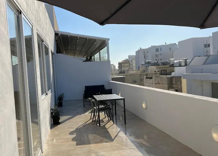 Bright Penthouse With Large Terrace Apartament *