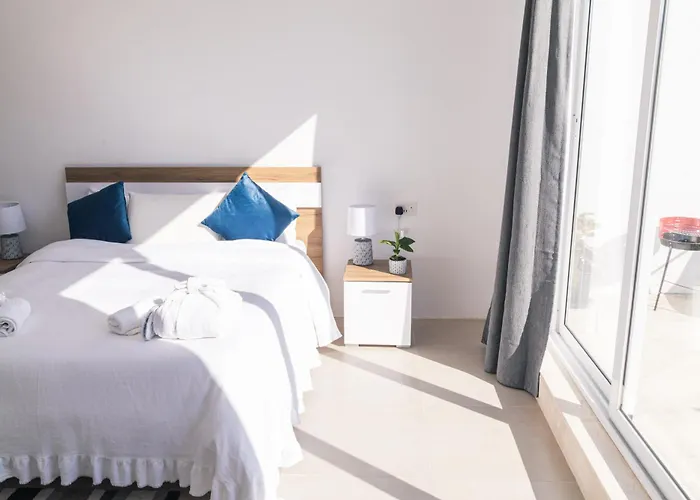 Bright Penthouse With Large Terrace Pietà