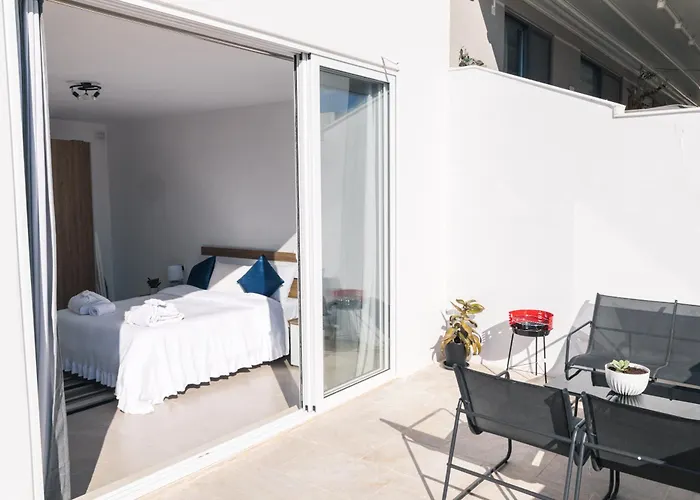 Bright Penthouse With Large Terrace