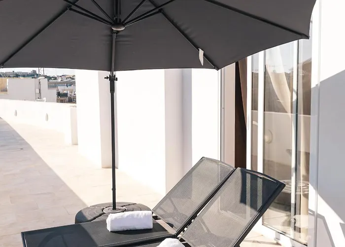 Bright Penthouse With Large Terrace